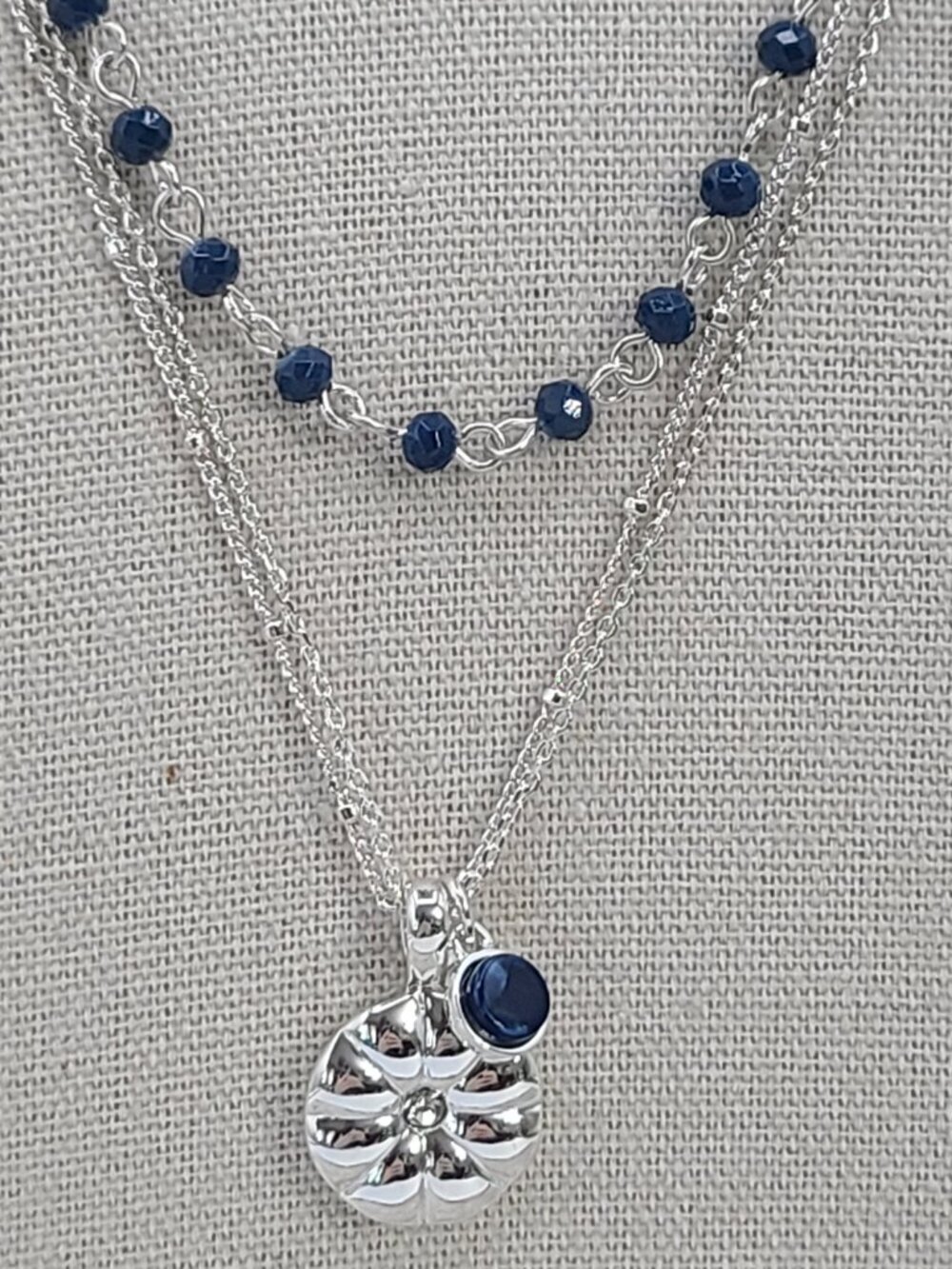 Loft Outlet Necklace Silver Tone Blue Beading Layered - Picture 2 of 12